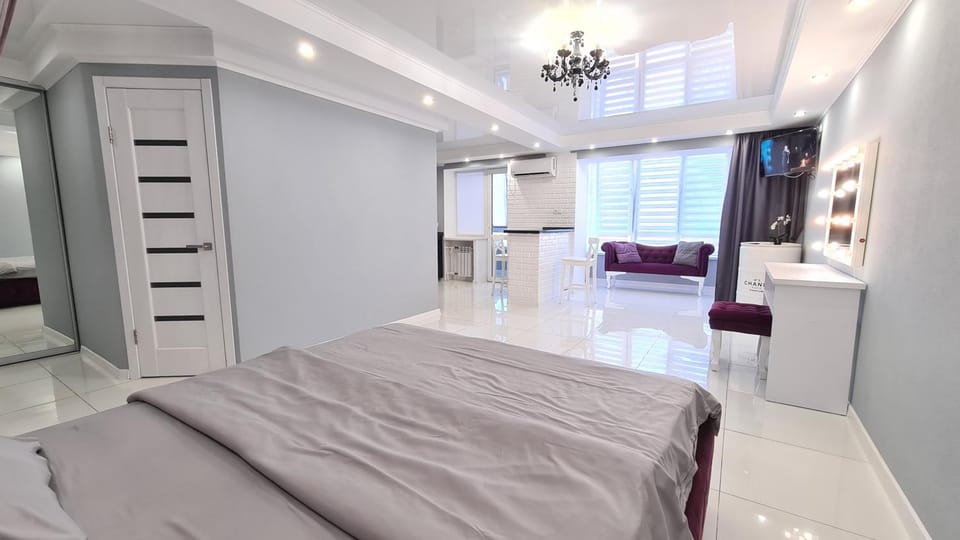 Apartaments on prospekt Mira 35 (the 95th kvartal, Ploshcha Horkoho) Apartment in Dnipropetrovsk Oblast