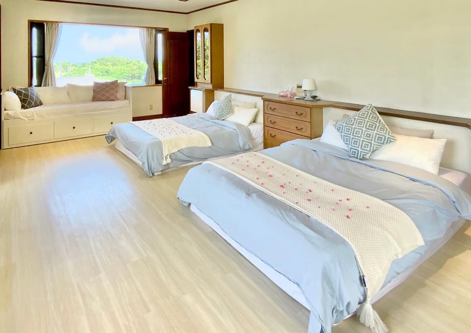 イリワ -stay&coffee iriwa- Bed and Breakfast in Okinawa Prefecture