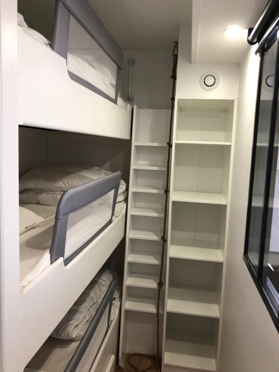 bunk bed