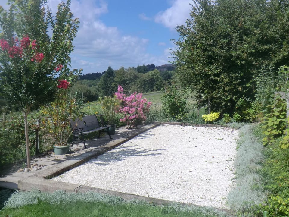 Les Hortensias Bed and Breakfast in Nouvelle-Aquitaine