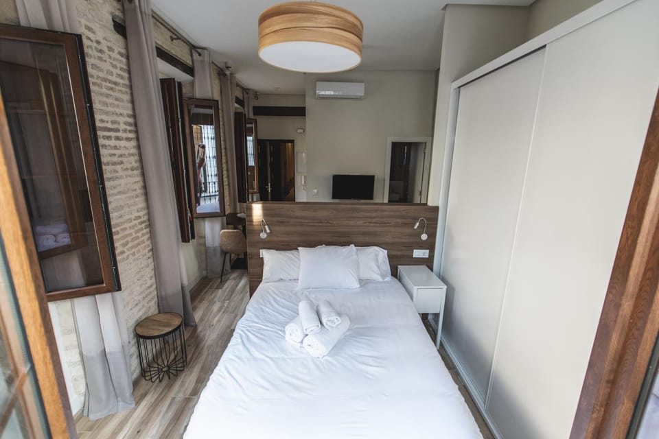 Sol y Luna de Triana Apartment in Seville