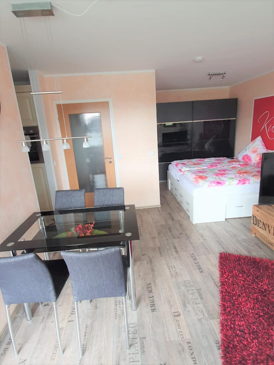 Photo of the whole room