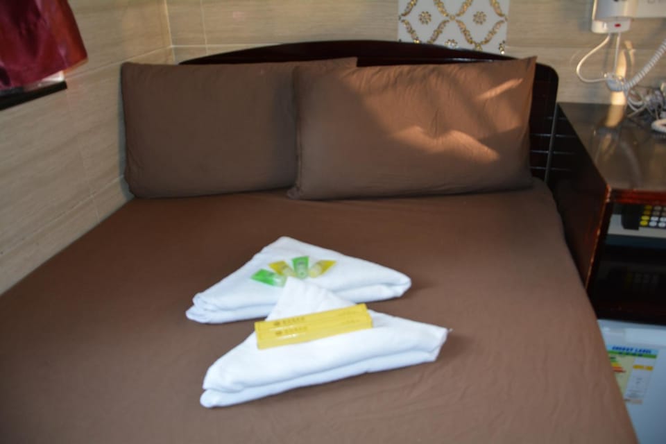 cot