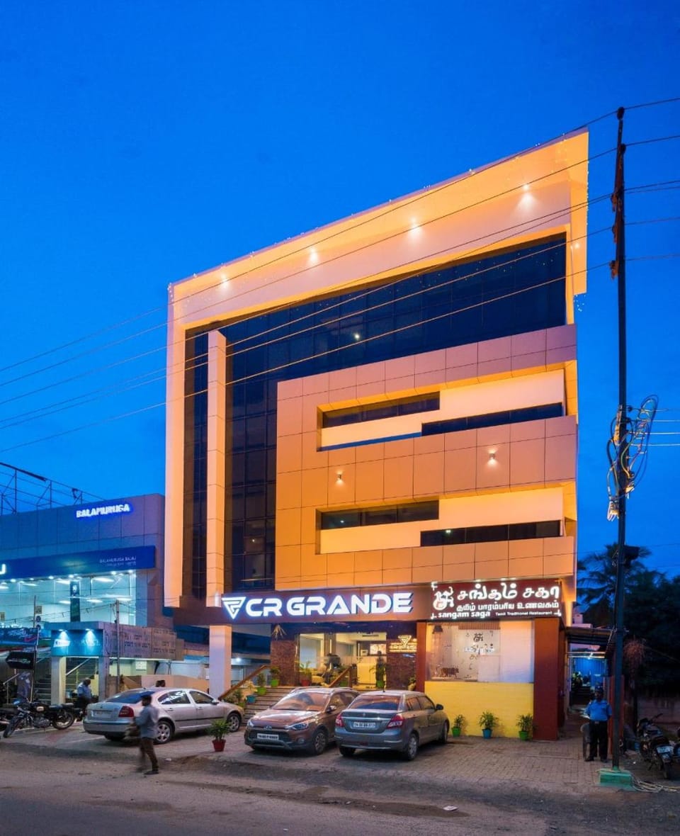 Property building, Facade/entrance