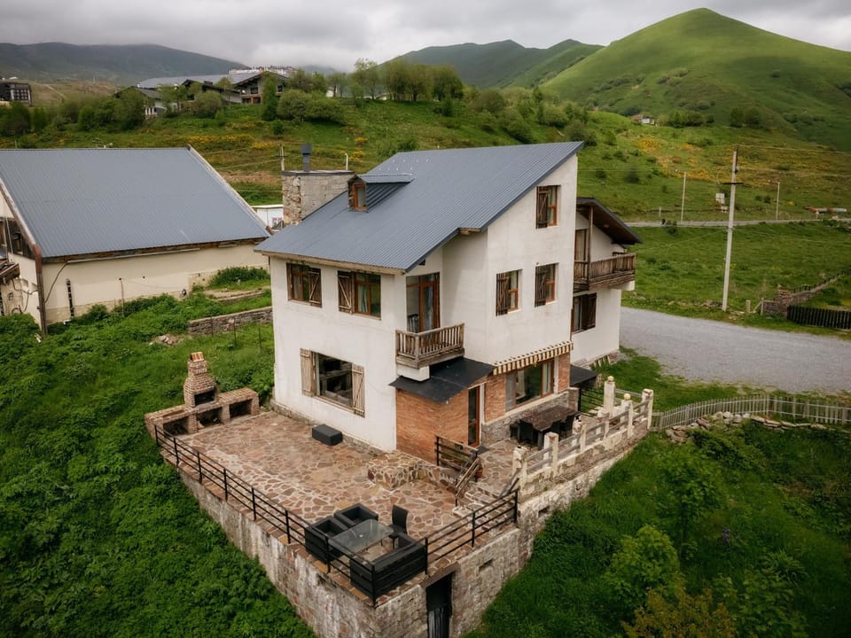Property building, Spring, Mountain view