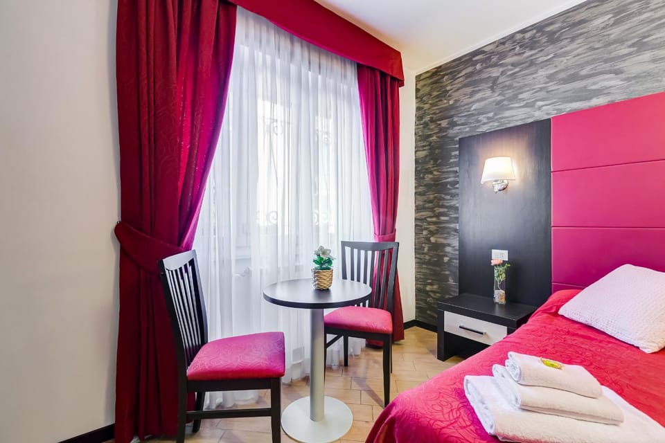 Decorative detail, Bedroom
