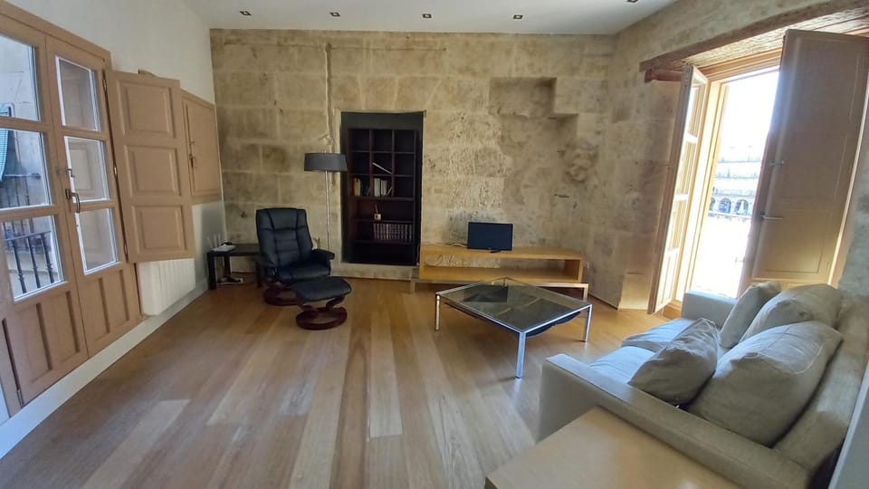 TV and multimedia, Seating area