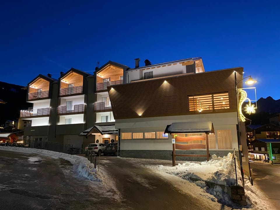 Property building, Night