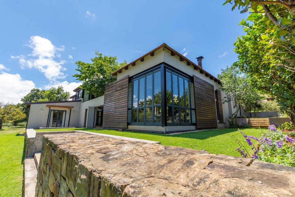Property building, Facade/entrance, Garden
