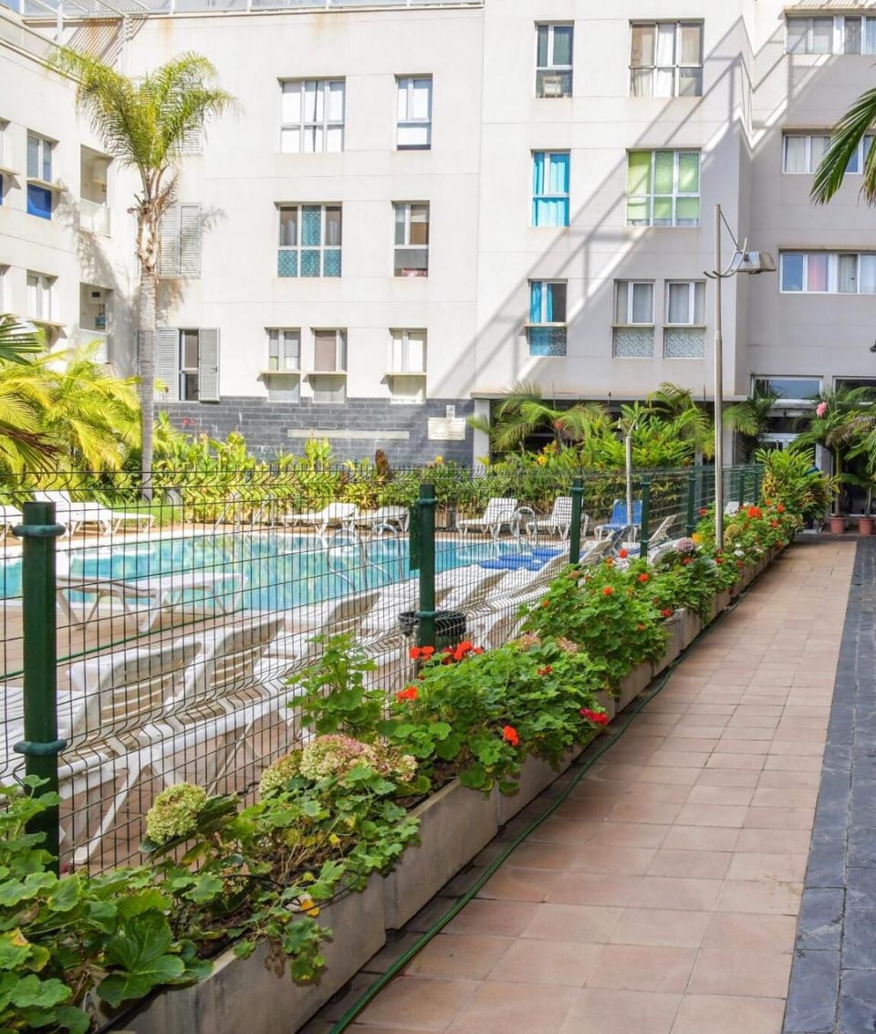 Garden, Swimming pool