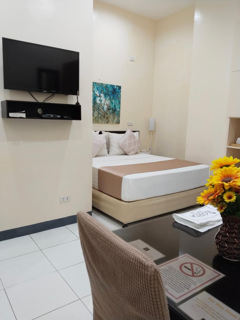 TV and multimedia, Photo of the whole room, Evening entertainment, Bedroom