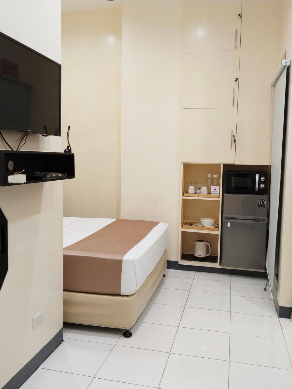 Bed, TV and multimedia, Photo of the whole room, Bedroom, minibar