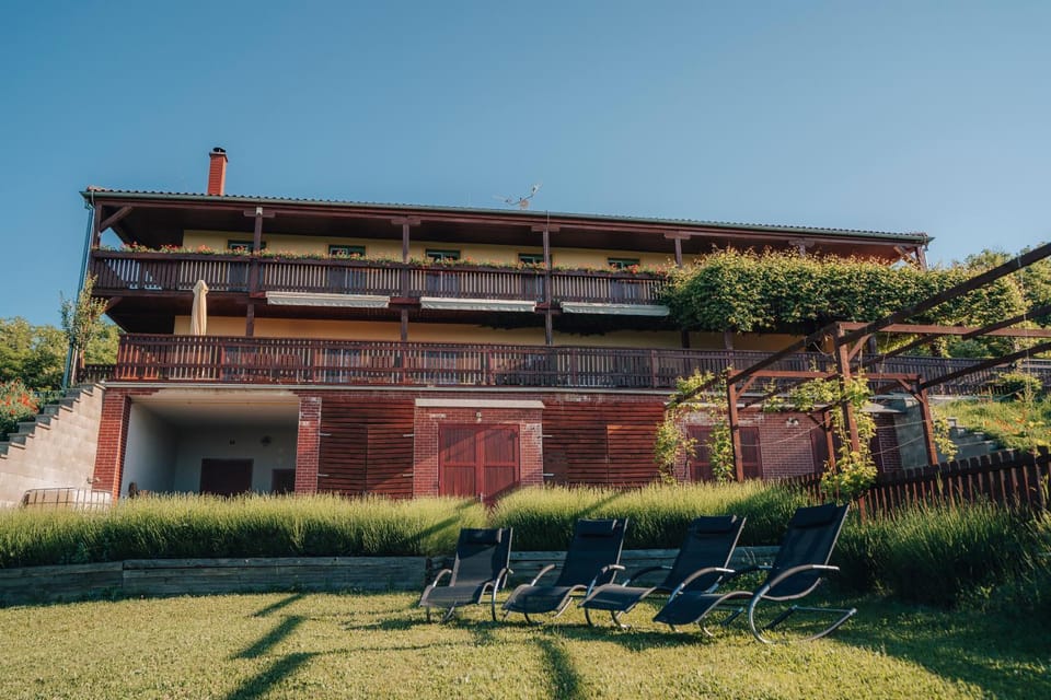 Farma Ovčí Terasy Farm Stay in South Moravian Region