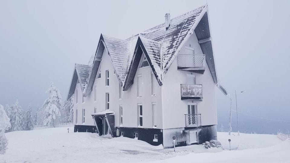 Divcibare Golden Luxx Apartman Apartment in Zlatibor District, Serbia