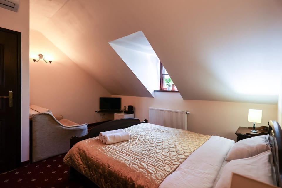 Dworek Opartowo Campground/ 
RV Resort in Poland