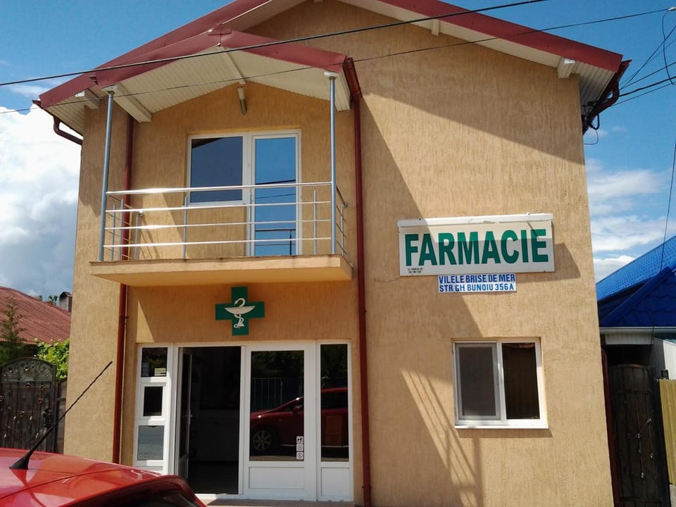 Property building, Facade/entrance
