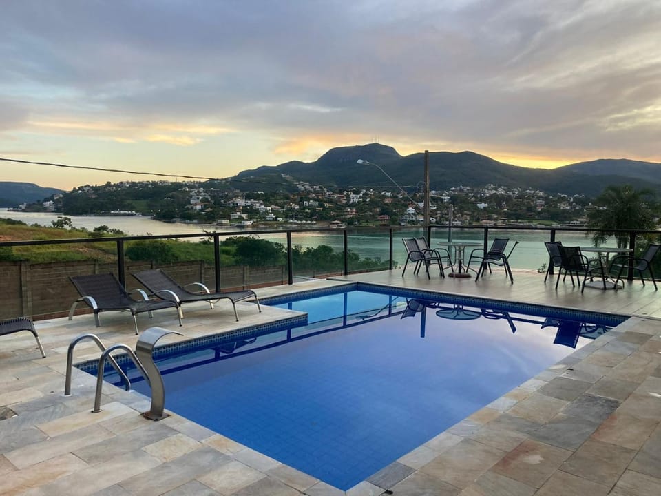 Nearby landmark, Natural landscape, Mountain view, Pool view, Swimming pool, Swimming pool, Sunset, sunbed