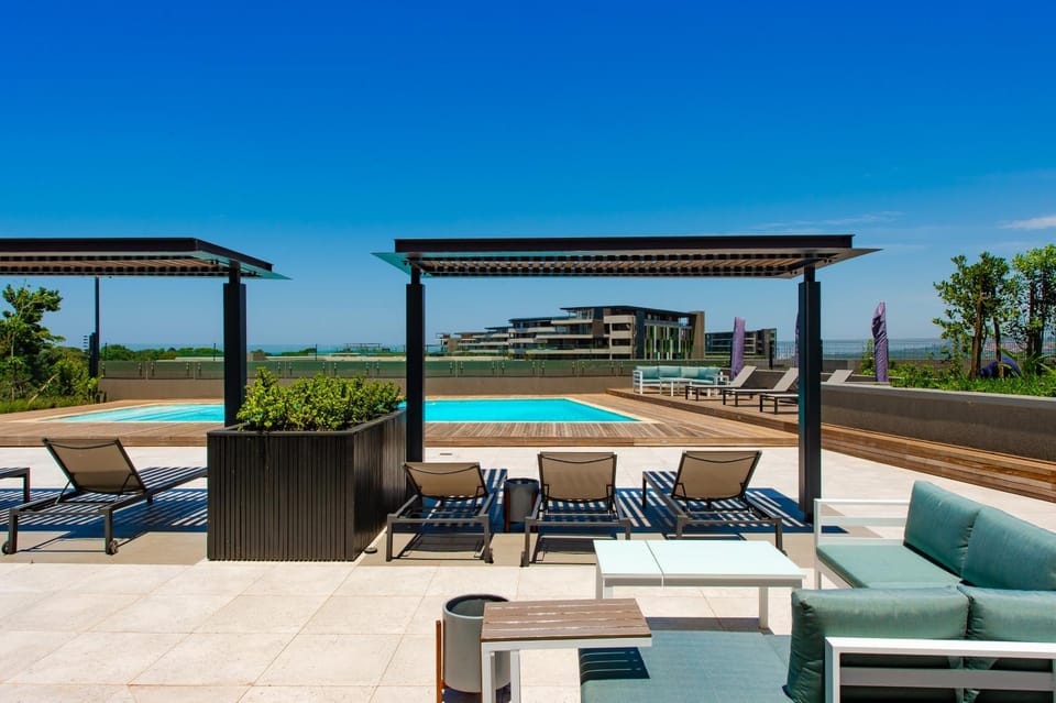 Pool view, Swimming pool, Swimming pool