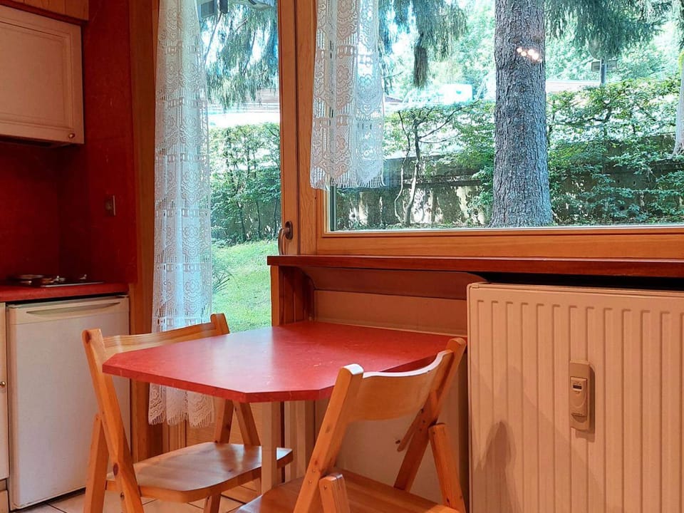 Studio rénové 16m2, terrasse, animaux admis, parking, près télécabine Brévent - FR-1-517-3 Cabin in Chamonix