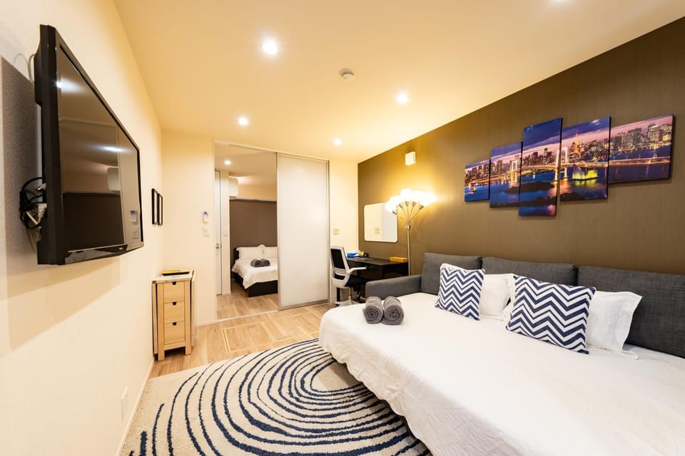 Bed, Living room