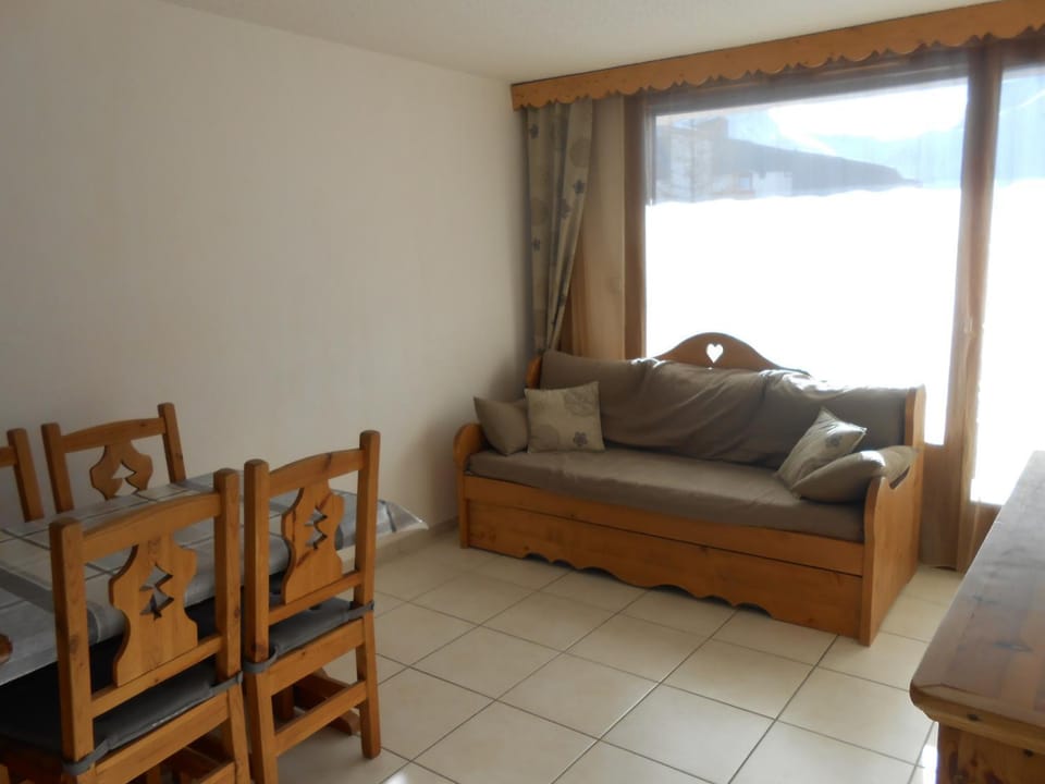 Appartement cosy au pied des pistes avec parking - FR-1-516-31 Apartment in Les Deux Alpes