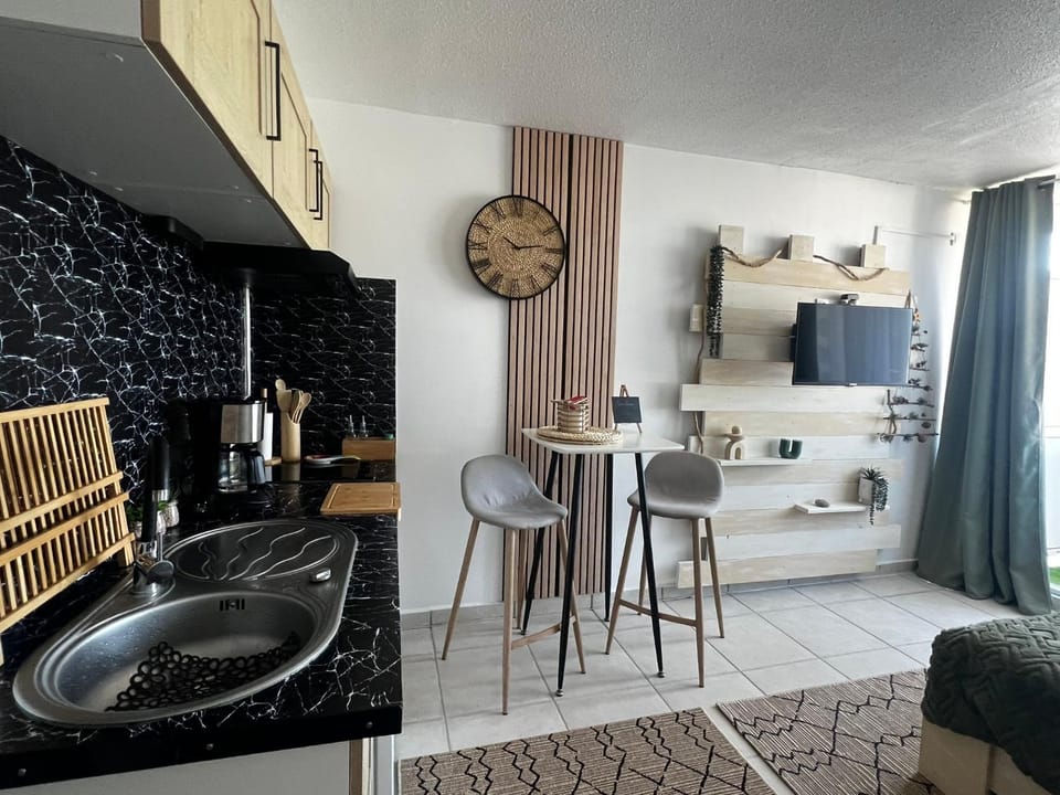 Studio cosy - proche plage et toutes commodités Apartment in Le Gosier