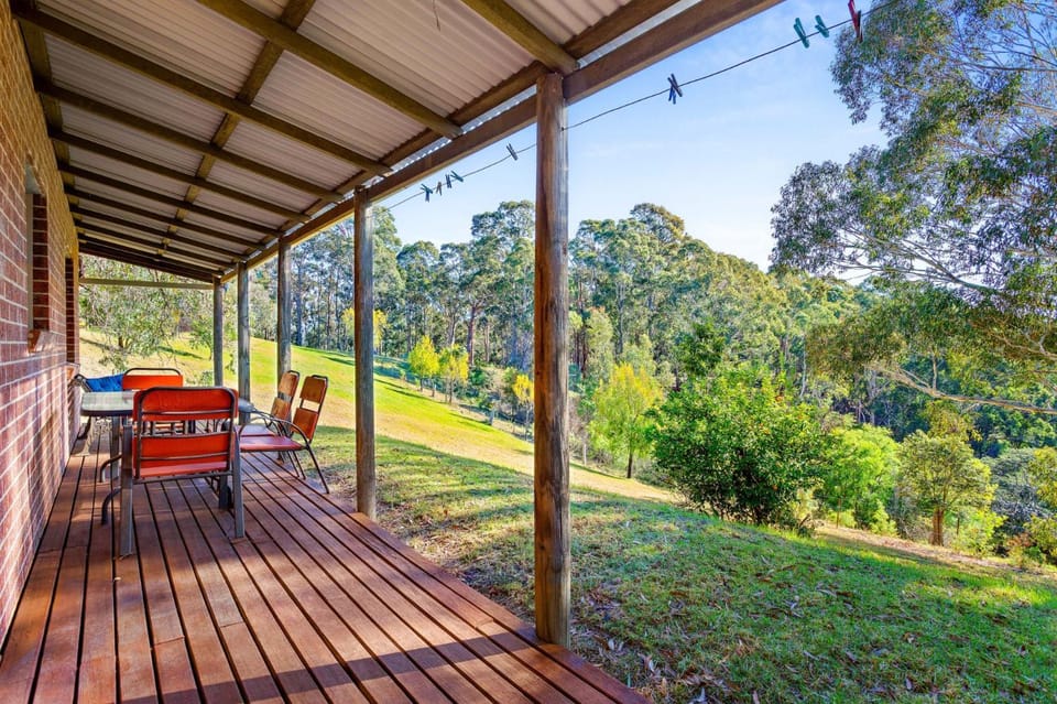 Braeside Cabin Three Parsonsia Cabin in Central Tilba