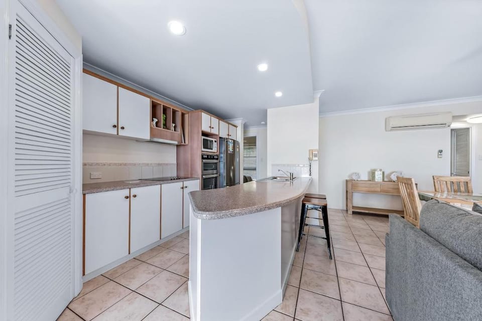 Casa Oceana - Airlie Beach Apartment in Airlie Beach