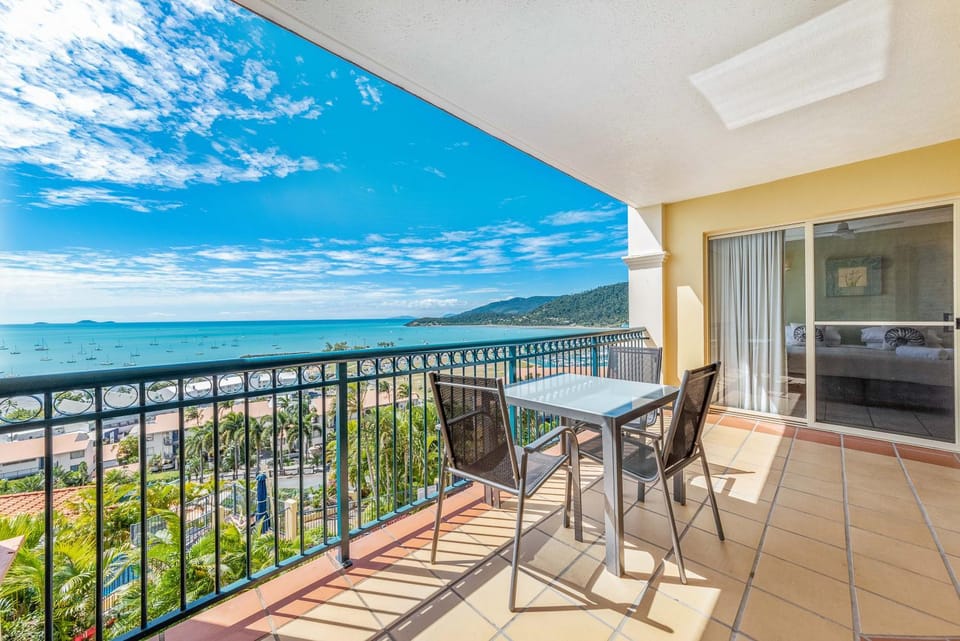 Balcony/Terrace, Mountain view, Sea view