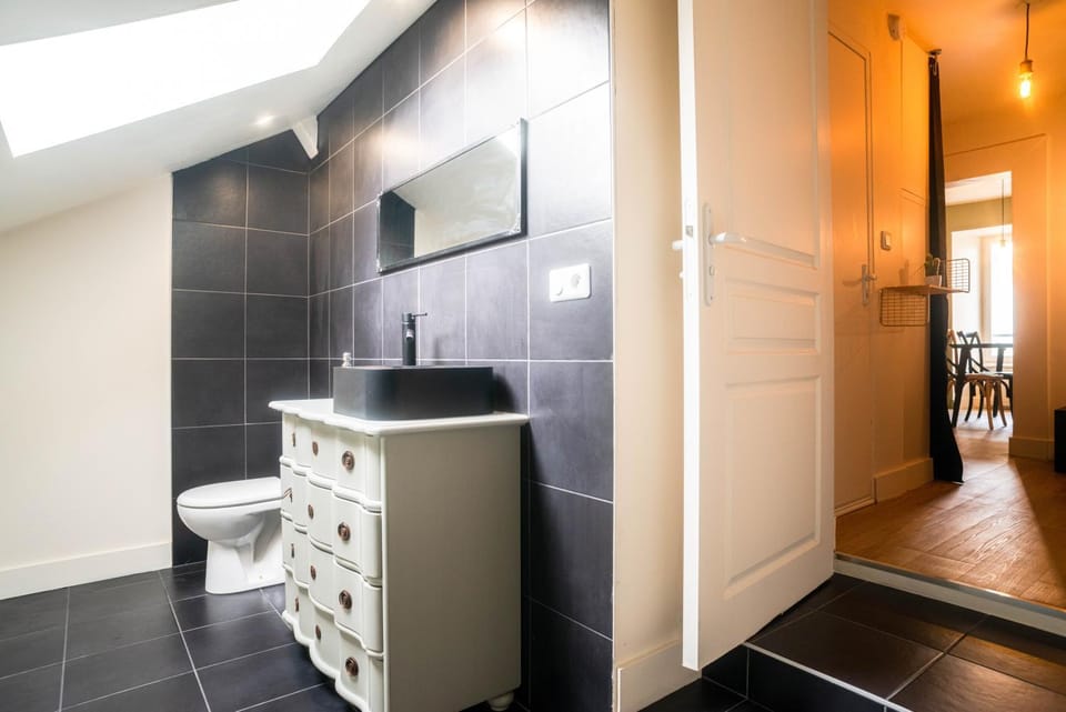 Toilet, Bathroom