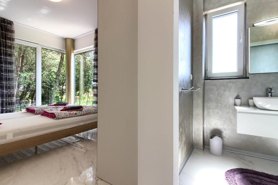 Amazing villa Sandra with pool near the beach, extra pool heating available - WiiBuk Villa in Medulin