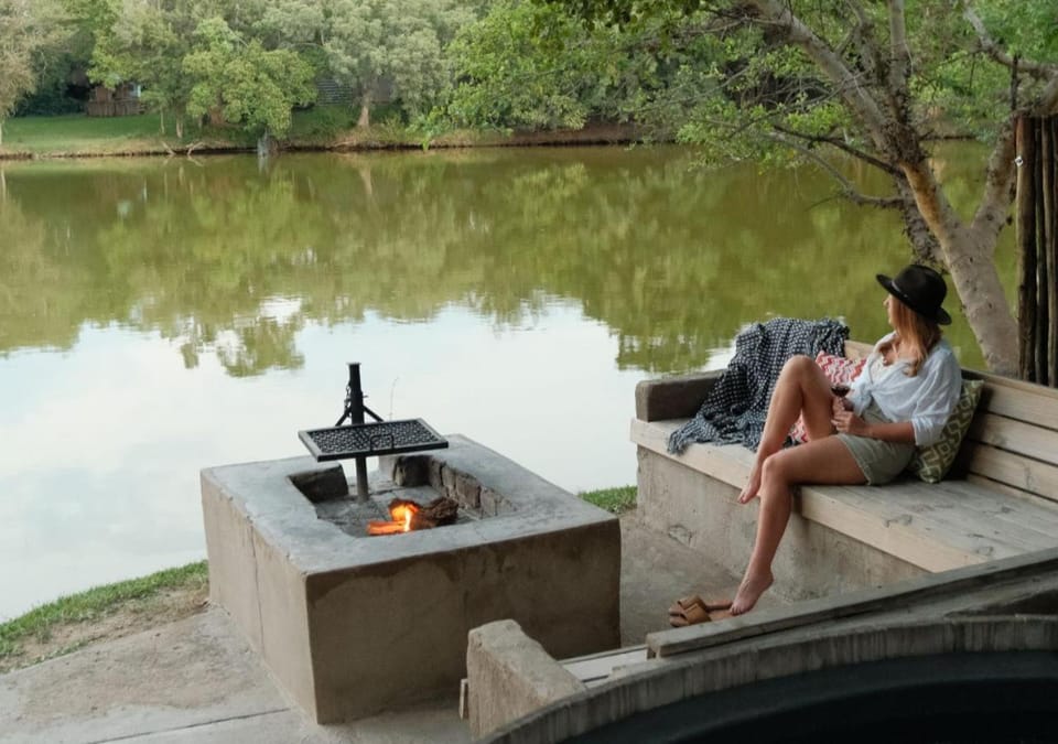 Property building, BBQ facilities, Lake view