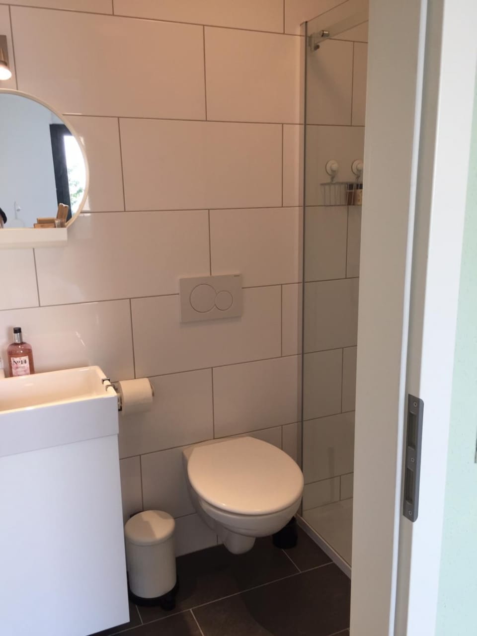 Shower, Toilet, Bathroom, Area and facilities, Bath