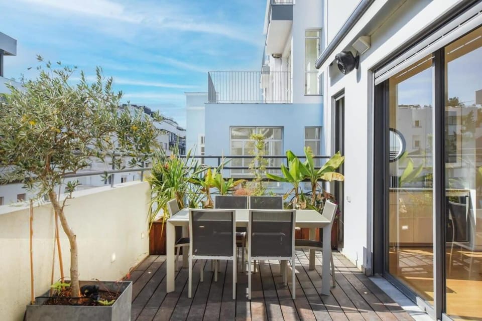 Colorful Shenkin 3-BR by HolyGuest Apartment in Tel Aviv-Yafo