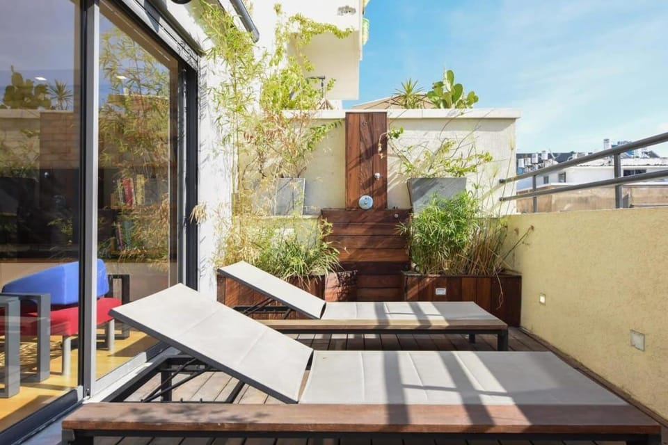 Colorful Shenkin 3-BR by HolyGuest Apartment in Tel Aviv-Yafo