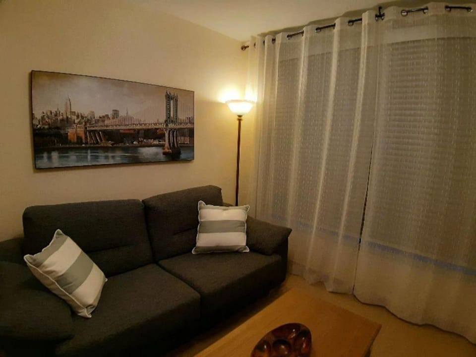 PISO EN 1ª LINEA DE PLAYA CON WIFI PUERTO DE CARIÑo Apartment in Galicia