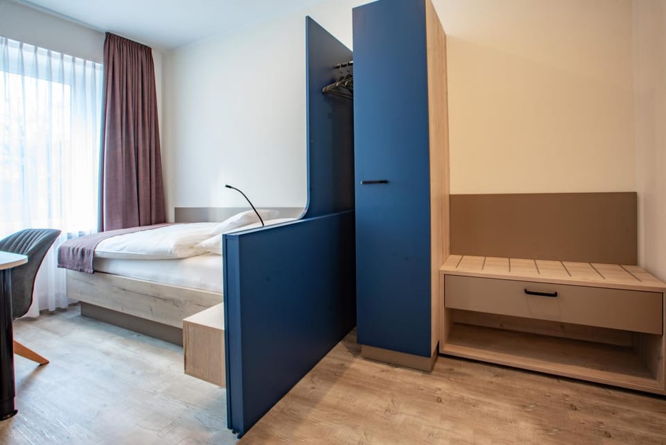 Bed, Bedroom, wardrobe