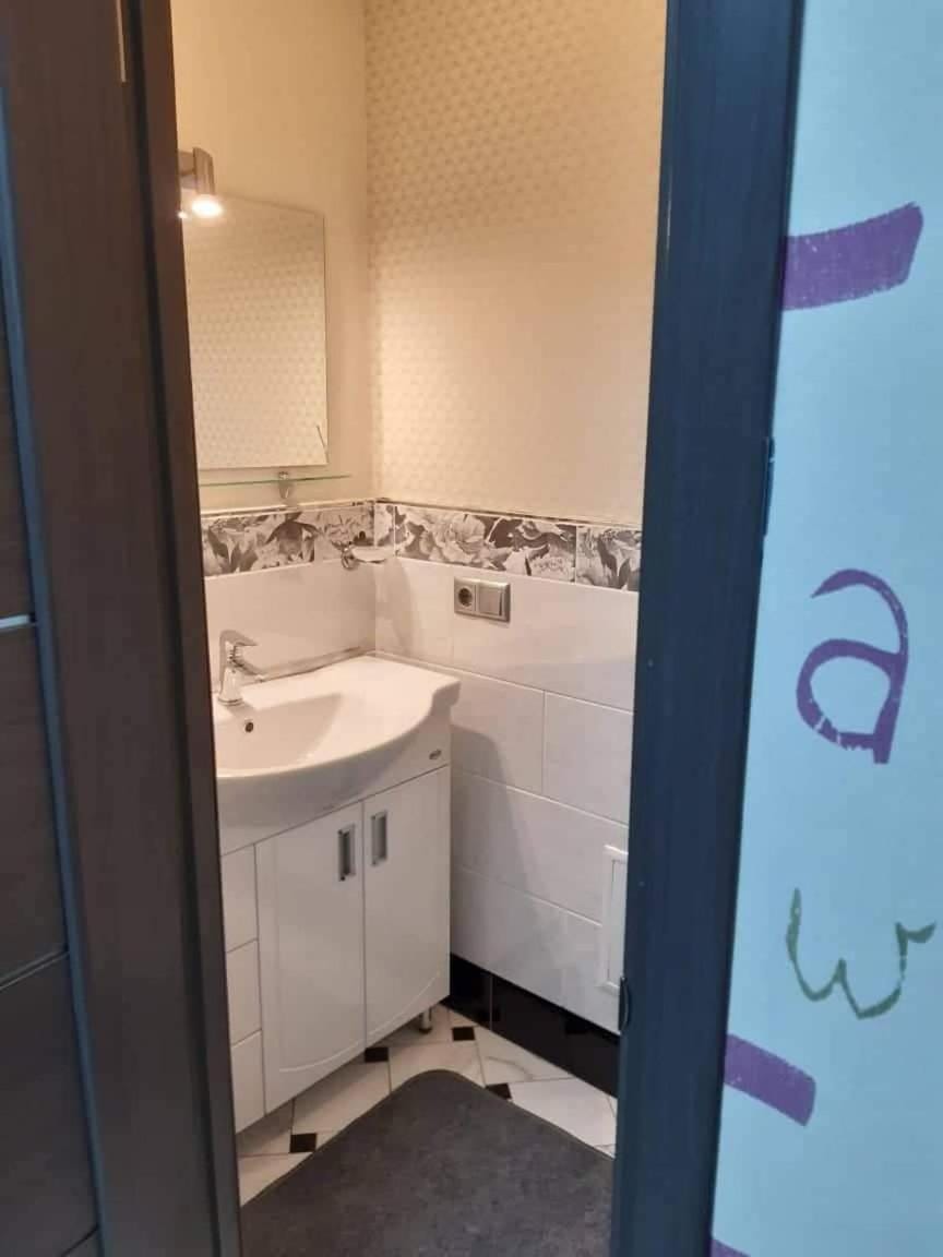 Квартира студія подобово 1 Apartment in Lviv