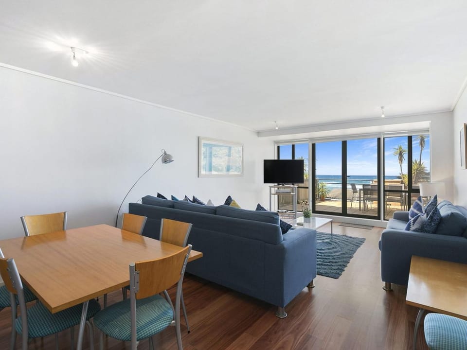 Apartment 11 Pacific Apartments Apartment in Lorne