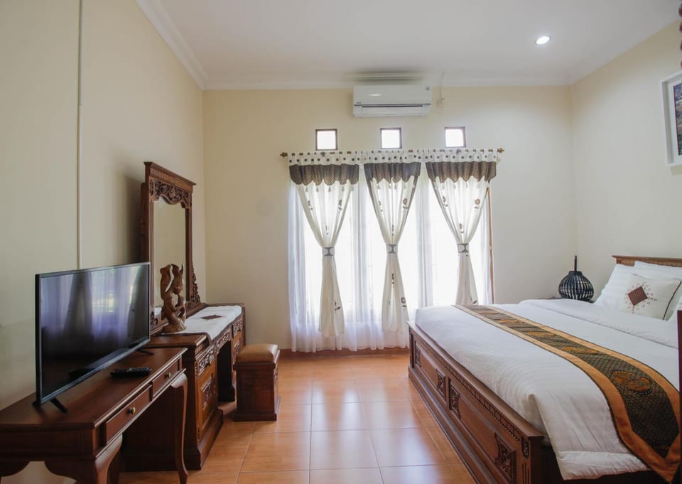 Bed, Bedroom, air conditioner