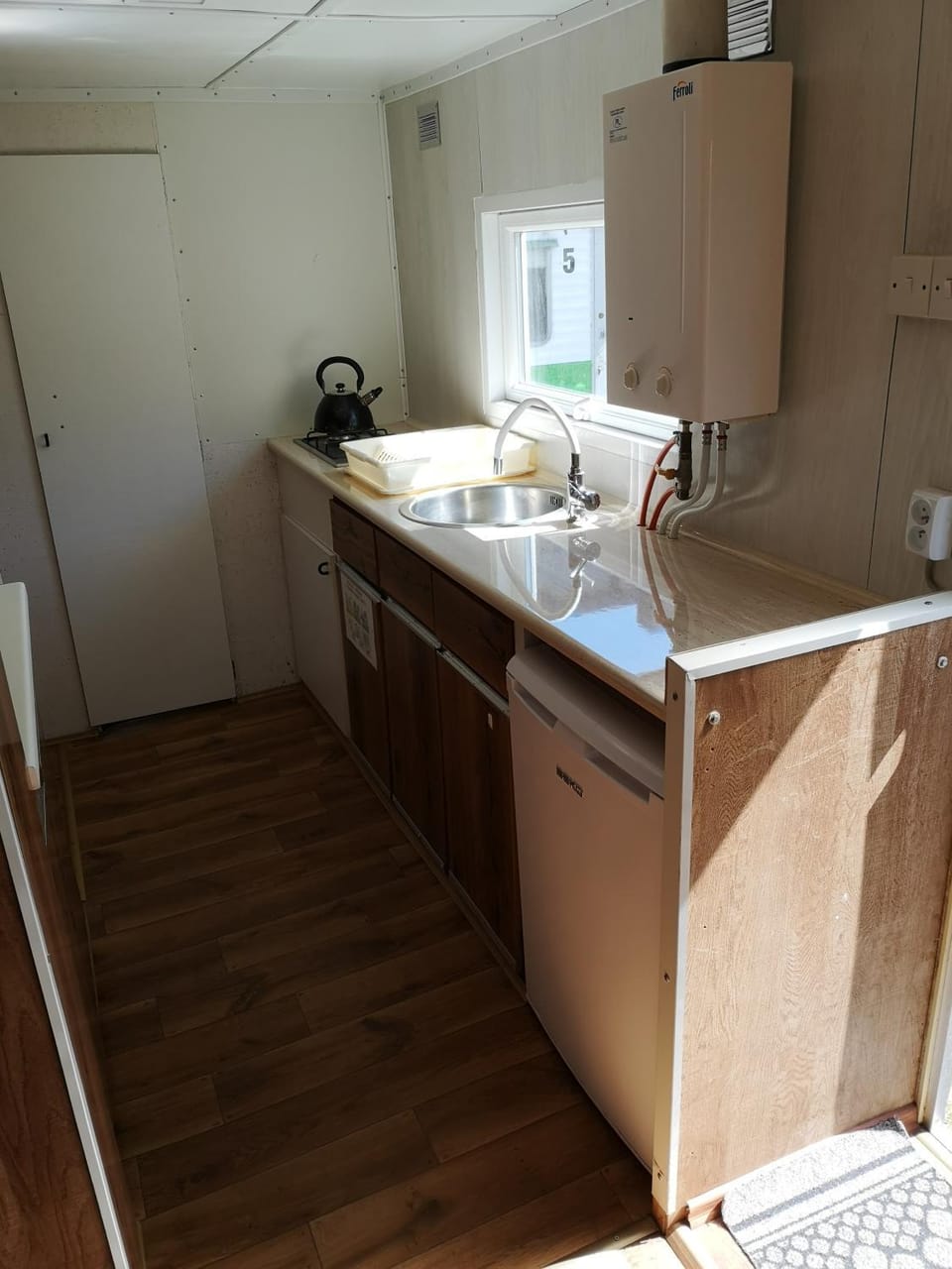 Kitchen or kitchenette, pet friendly
