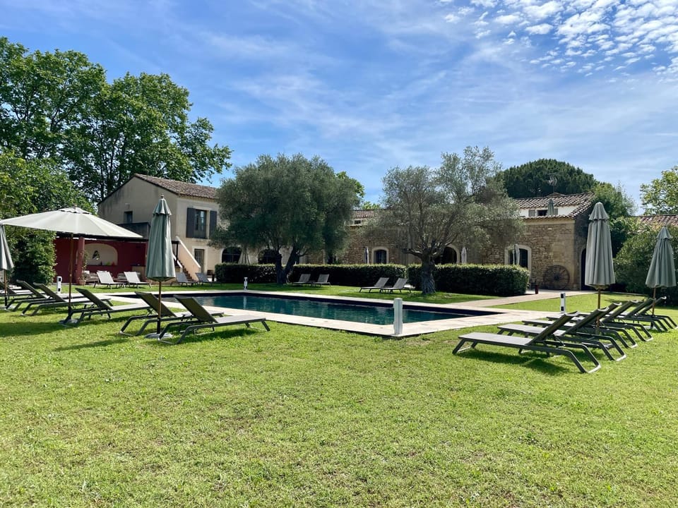 Property building, Restaurant/places to eat, Swimming pool, Breakfast