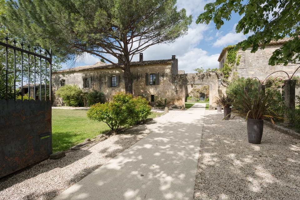 Facade/entrance, Garden