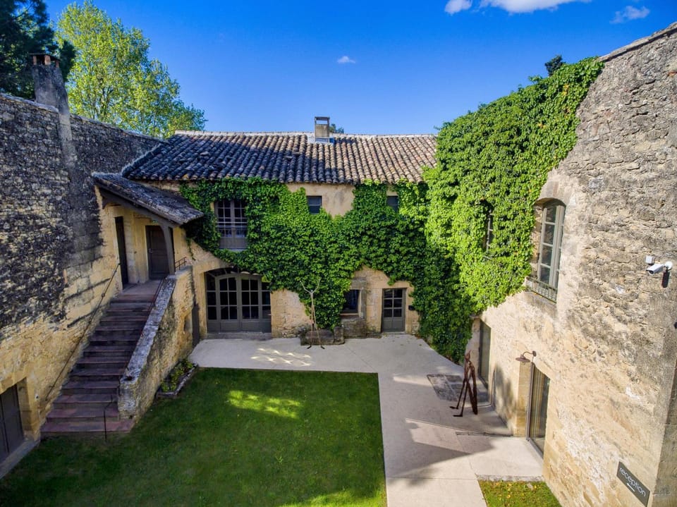 Property building, Garden, Inner courtyard view