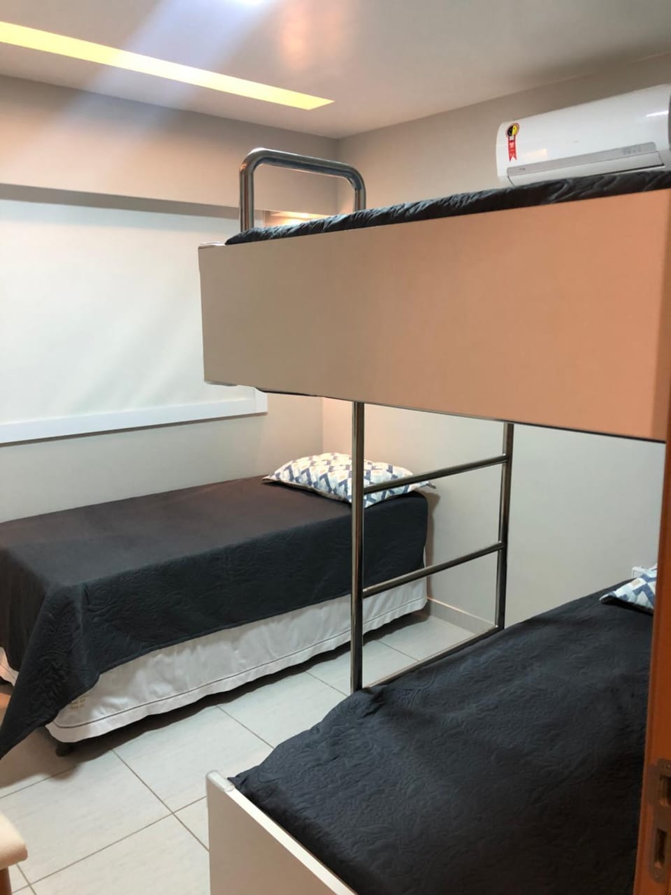 bunk bed