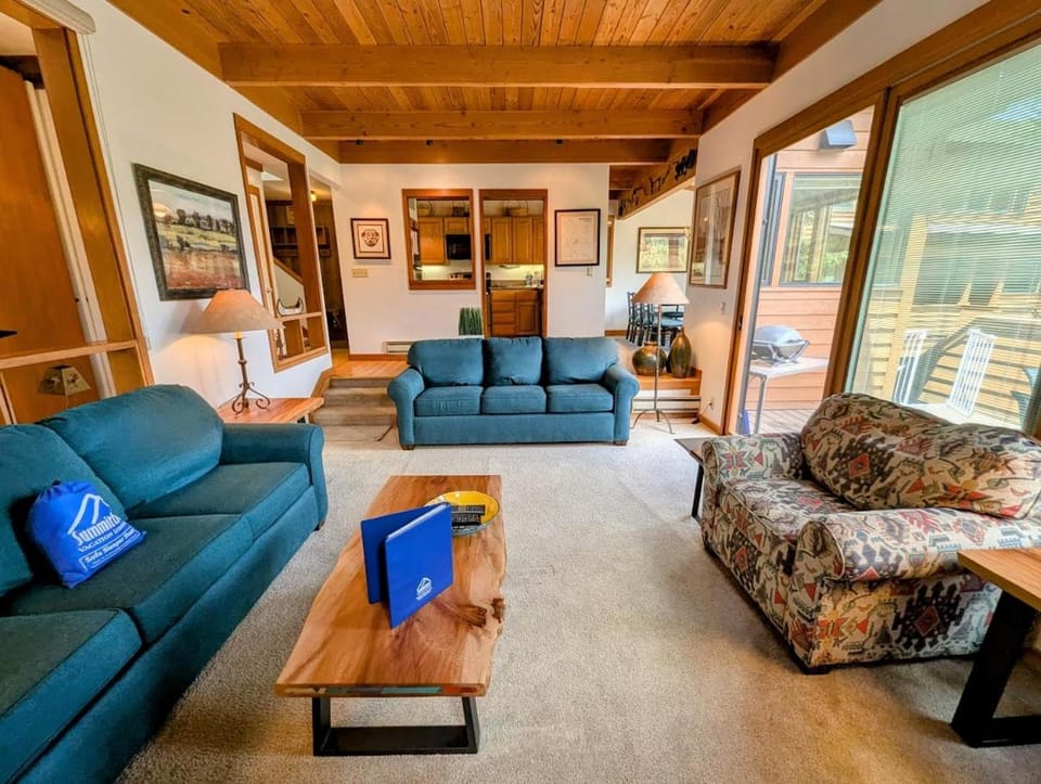Tennis Townhomes 1326 by SummitCove Lodging in Colorado House in Keystone
