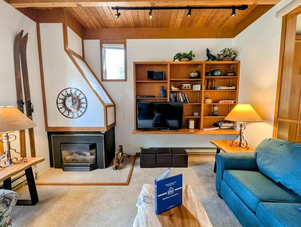 Tennis Townhomes 1326 by SummitCove Lodging in Colorado House in Keystone