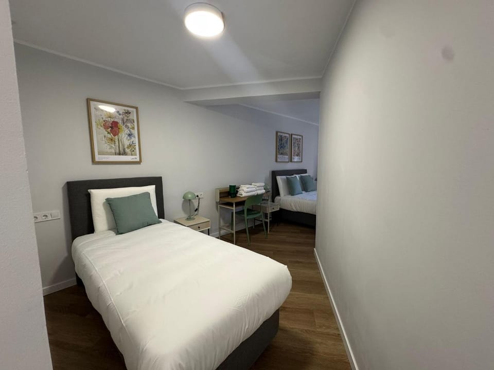 Bed, Photo of the whole room