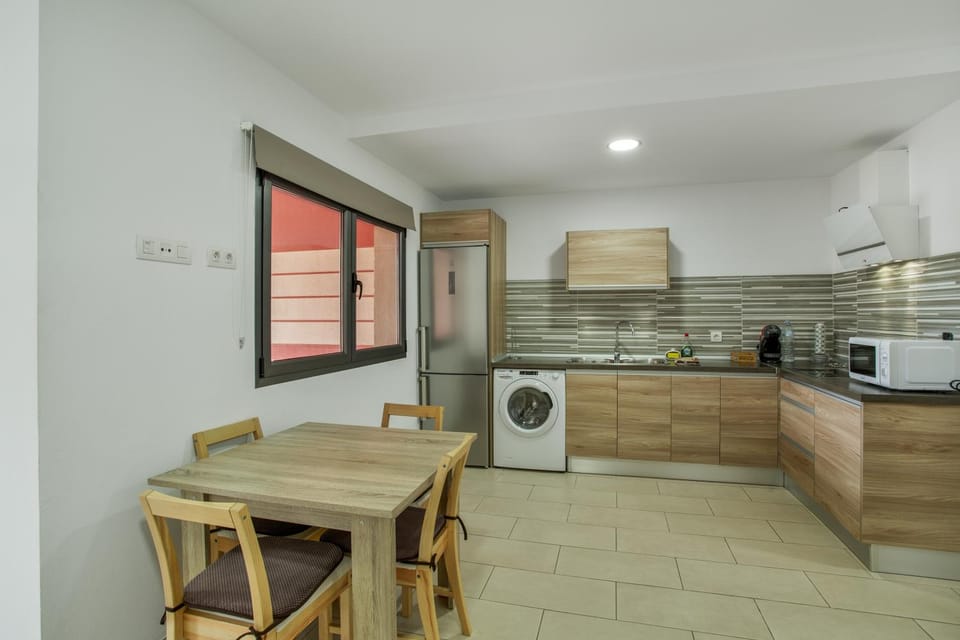 Property building, Kitchen or kitchenette, Living room
