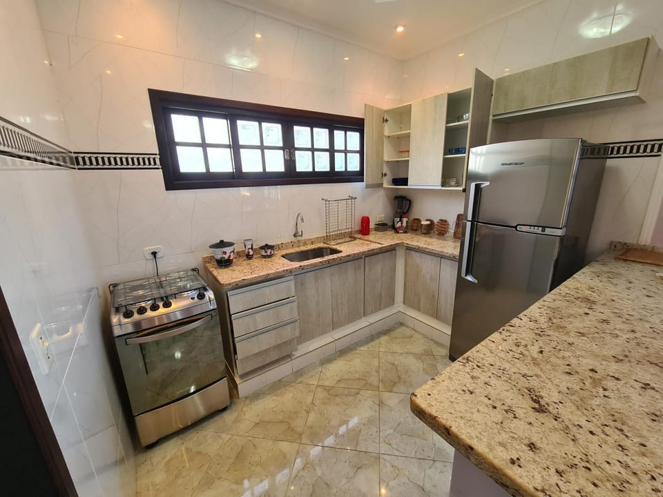 Kitchen or kitchenette, pet friendly
